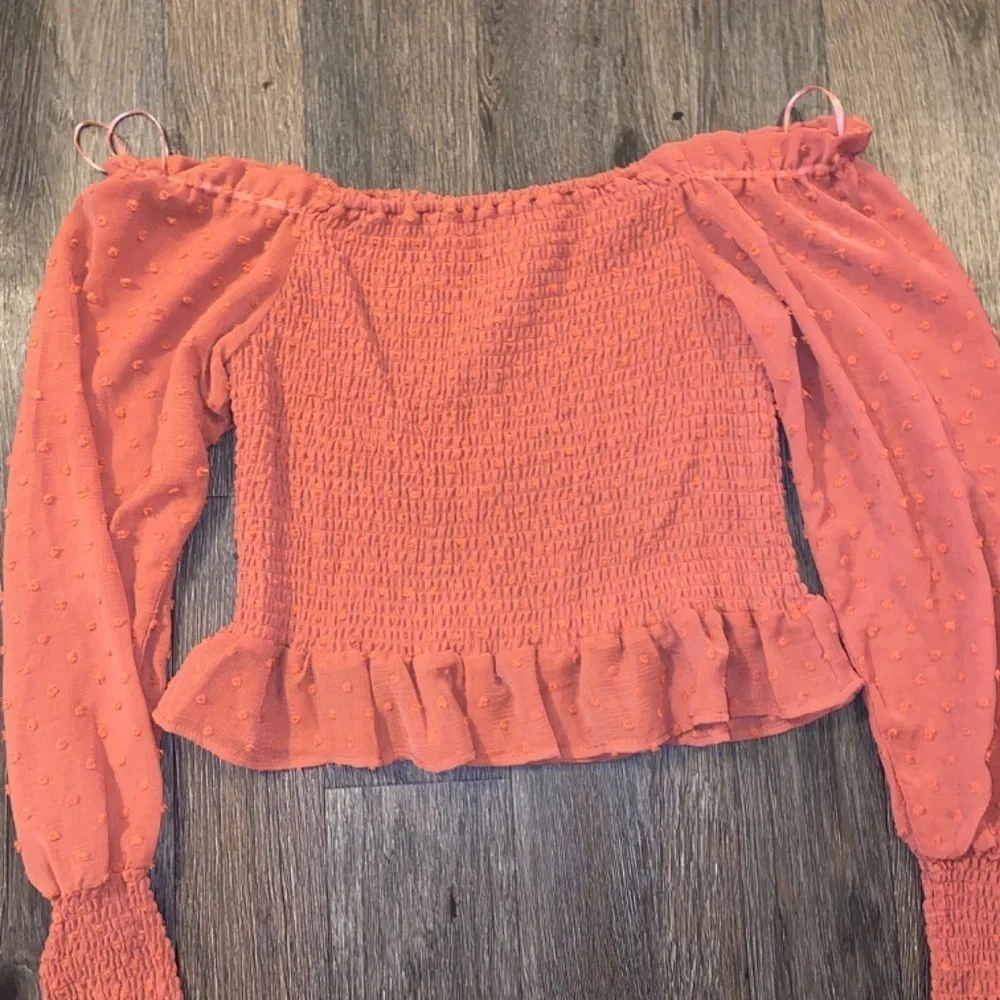 Q+A XL beautiful off shoulder top fall color